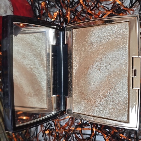 Anastasia Beverly Hills Amrezy - Picture 7 of 8